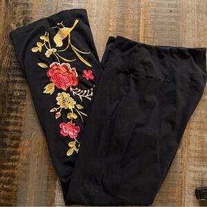 Black Leggings with Floral Embroidery - Women's Leggings